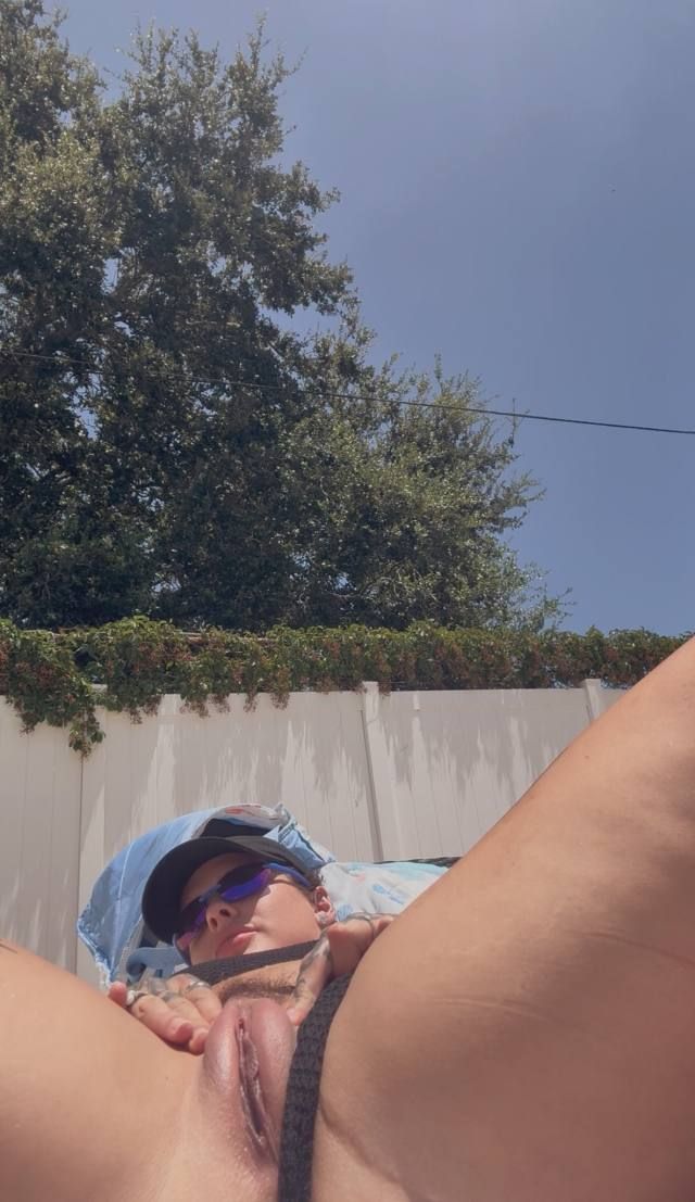 AM DOWN FOR MEETUP I accept cash,Telegra:(kfrancelia) I’m a horny mature girl, I love squirting💦I Wanna fulfill your widest s - Image 3